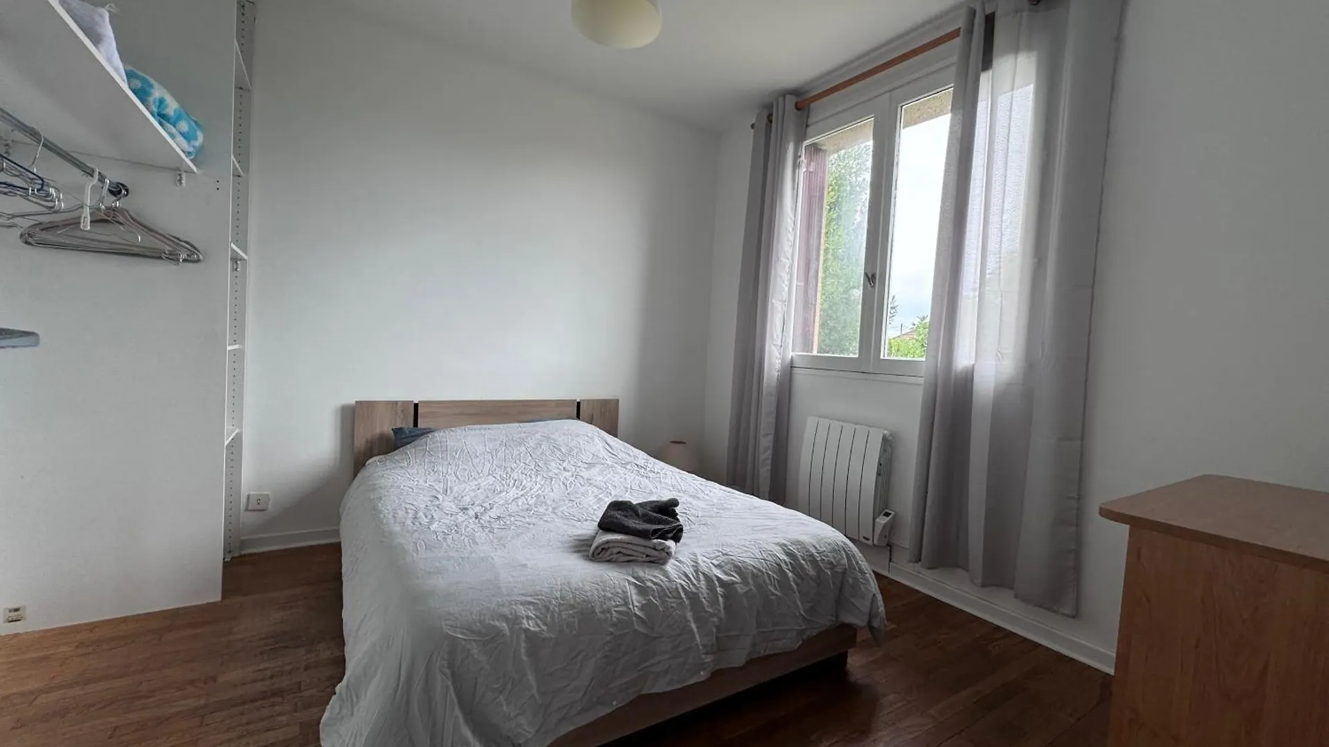 Spacieux Appartement Dans Villa Jonage